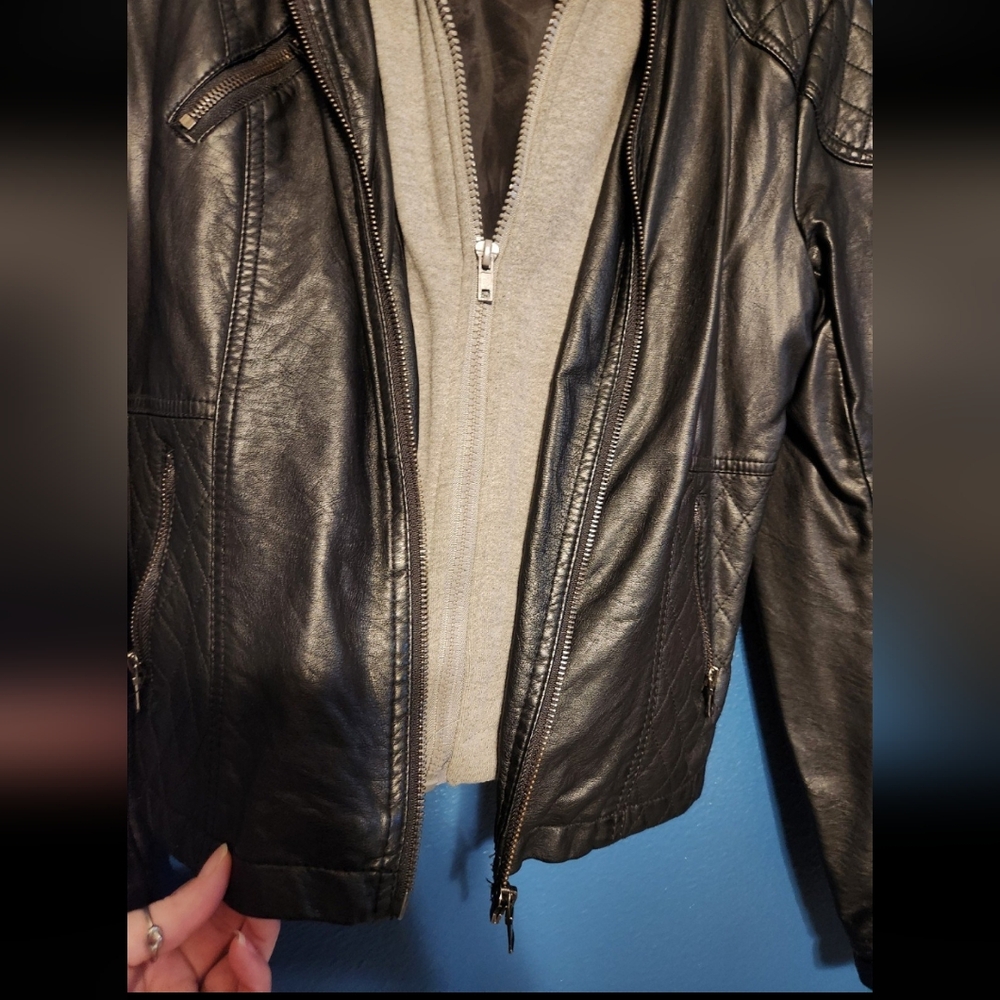 Womens jacket - Picture 2 of 7